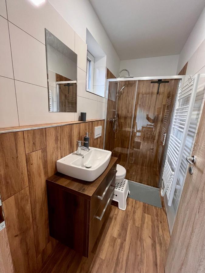 U Srubu Apartment Moravany  Luaran gambar