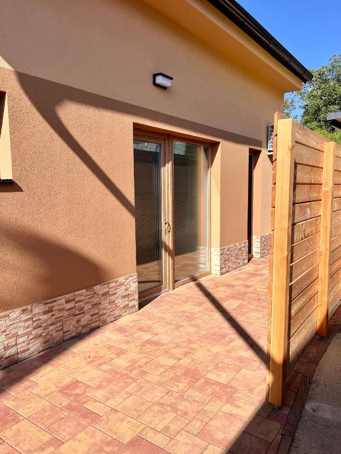 U Srubu Apartment Moravany  Luaran gambar